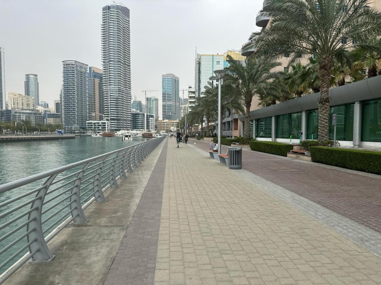 Success Luxury Apartment - 5 Min Away Marina Corniche - Free Housekeeping Provided Everyday-24-7 Staff Available For Services Dubái Exterior foto