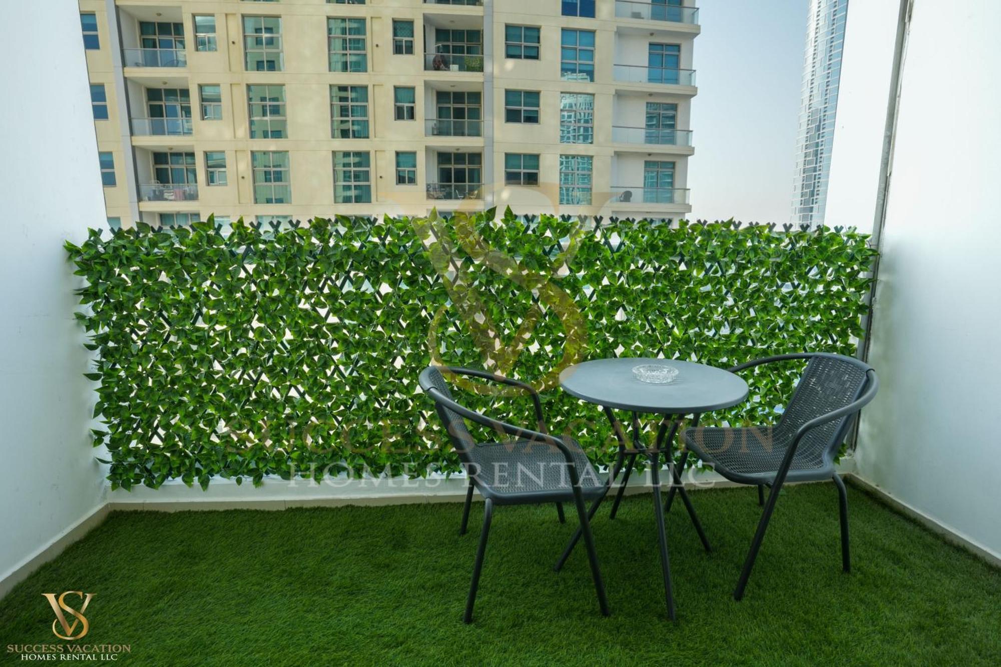Success Luxury Apartment - 5 Min Away Marina Corniche - Free Housekeeping Provided Everyday-24-7 Staff Available For Services Dubái Exterior foto