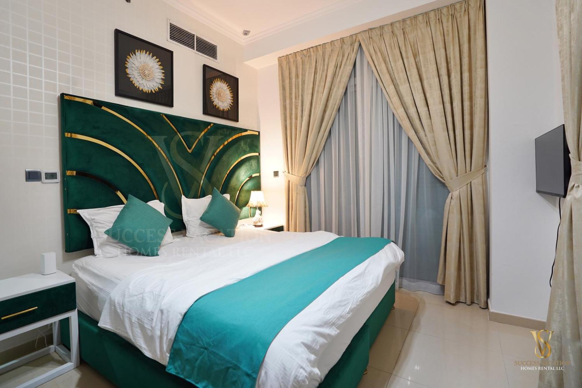 Success Luxury Apartment - 5 Min Away Marina Corniche - Free Housekeeping Provided Everyday-24-7 Staff Available For Services Dubái Exterior foto