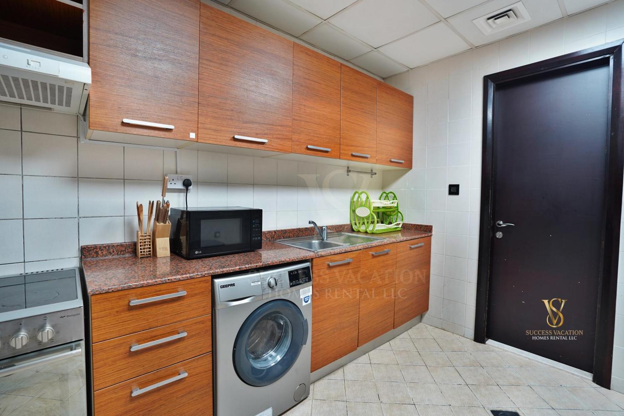 Success Luxury Apartment - 5 Min Away Marina Corniche - Free Housekeeping Provided Everyday-24-7 Staff Available For Services Dubái Exterior foto
